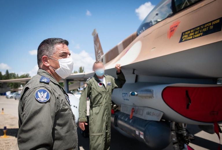 جانب من الطلعات الجوية في التمرين