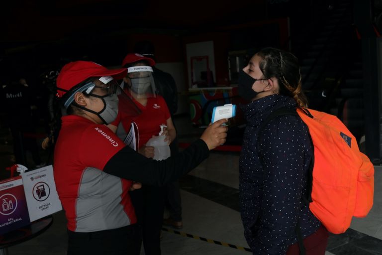 ارتفاع إصابات كورونا حول العالم لـ21 مليونا و882 ألف حالة