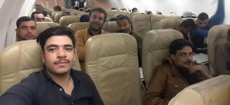 سوريون في طريقهم إلي ليبيا