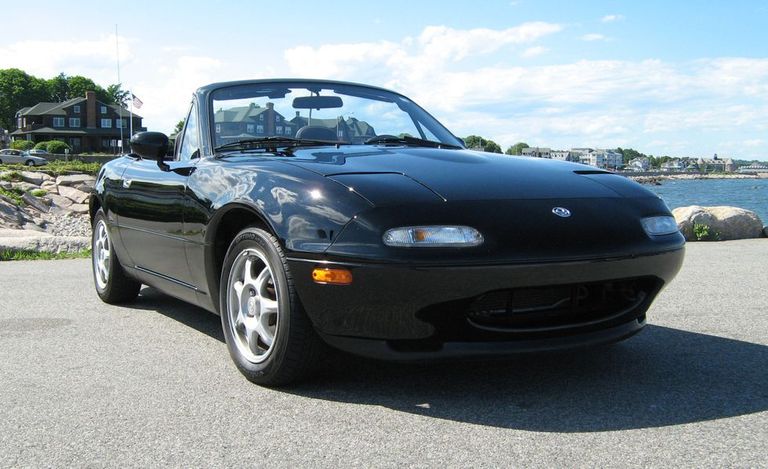 طراز Miata R Package طراز بي إم دبليو 850i