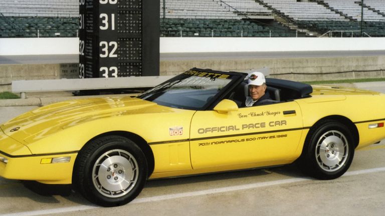 طراز كورفيت Z06 في المقدمة