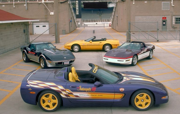 طراز كورفيت Z06 في المقدمة