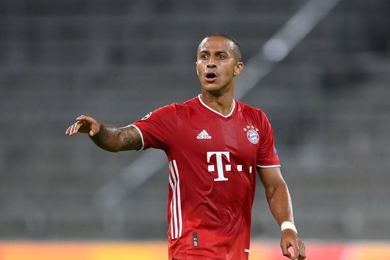 تياجو ألكانتارا لاعب بايرن ميونيخ ديفيد ألابا ظهير بايرن ميونيخ