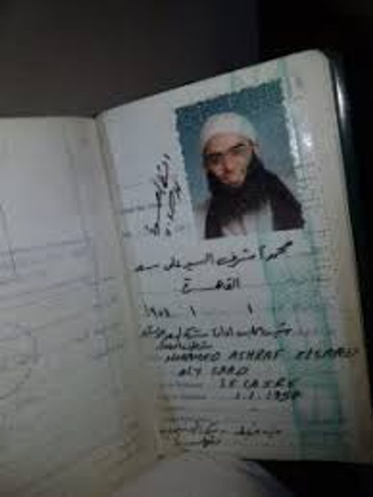 الإخواني الجزائري محمد العربي زيتوت وعميل المخابرات القطرية - أرشيفية