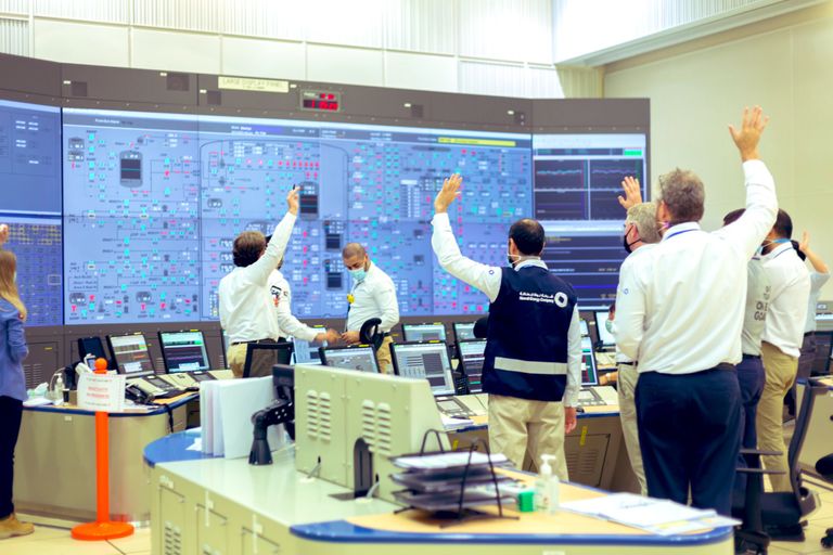 سهيل بن محمد فرج فارس المزروعي وزير الطاقة والبنية التحتية الإماراتي