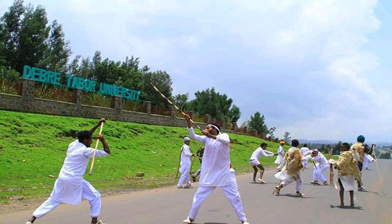 احتفال مسيحيو إثيوبيا بمهرجان "بوهي" على جبل طابور في إقليم أمهرة شمال البلاد  وزيرة السياحة والثقافة الإثيوبية هيروت كاسا
