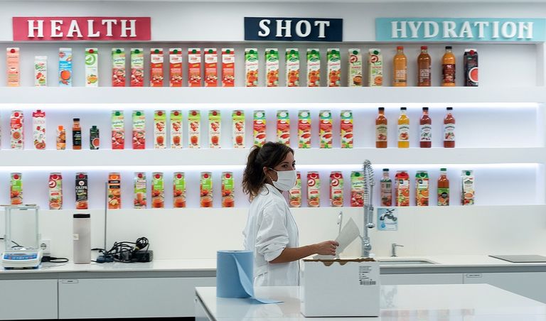 متاجر تعرض  عصير "جازباتشو"