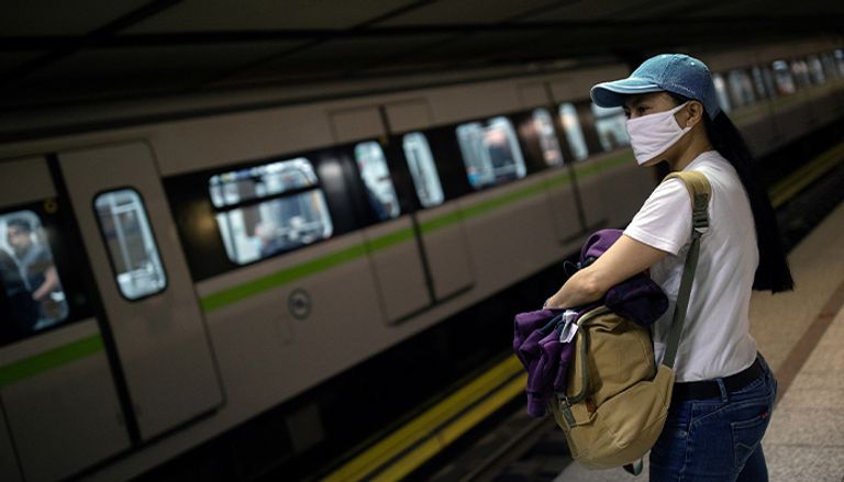 الدول الأوروبية تتخذ إجراءات جديدة لمواجهة كورونا