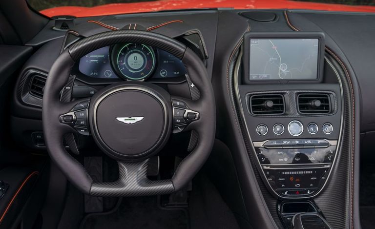 طراز أستون مارتن  DBS Superleggera  طراز أستون مارتن DBS Superleggera