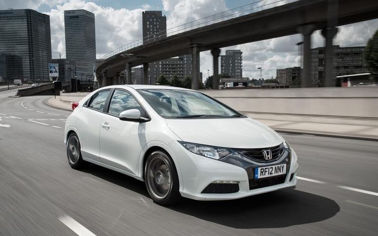 سيارة أستون مارتن DB7