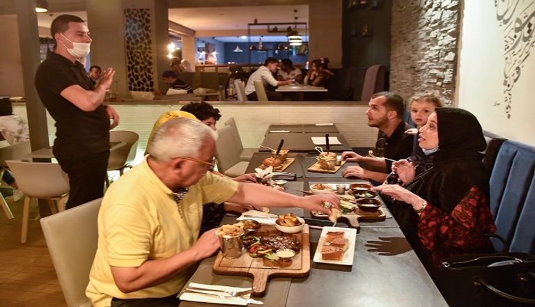 مطعم "سينياتور" الراقي في الجزائر