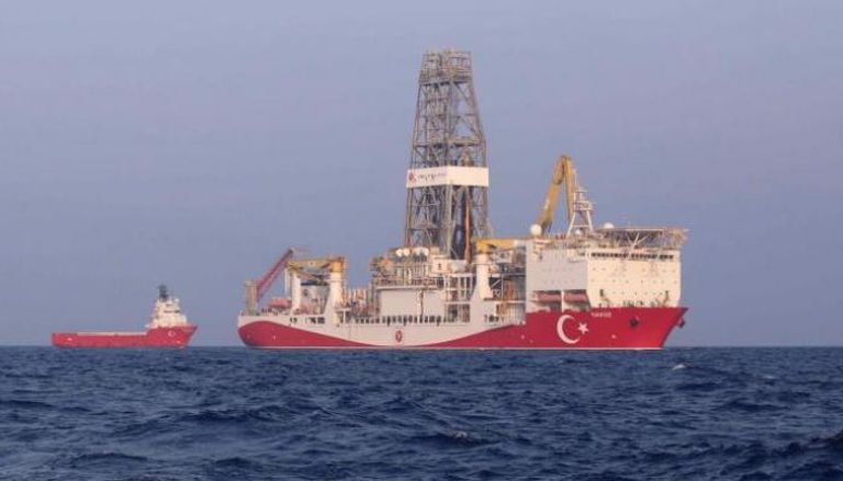 سفن تركية تقوم بالتنقيب في مياه البحر المتوسط