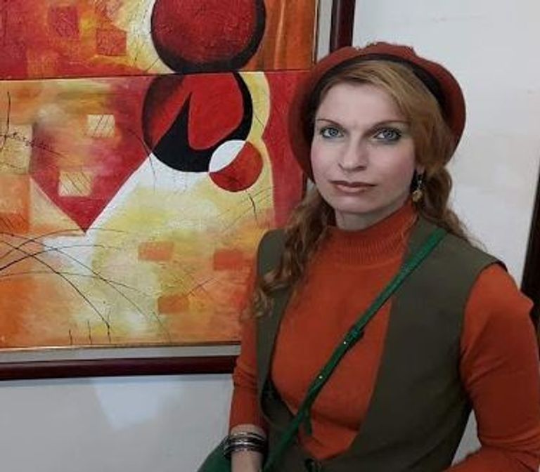 الفنانة التشكيلية العراقية مروة الحائك