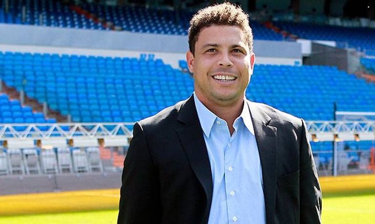 رونالدو نازاريو نجم الكرة البرازيلية وفريق ريال مدريد السابق مبابي نيمار نجما باريس سان جيرمان