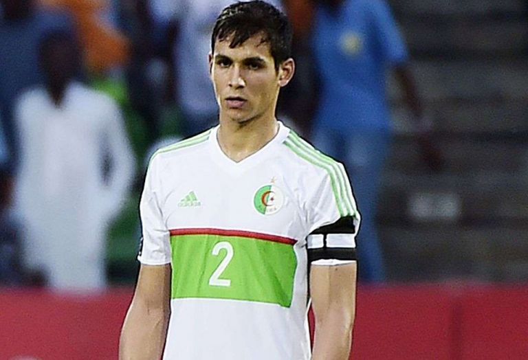 عيسى ماندي مدافع ريال بيتيس عيسى ماندي مدافع ريال بيتيس