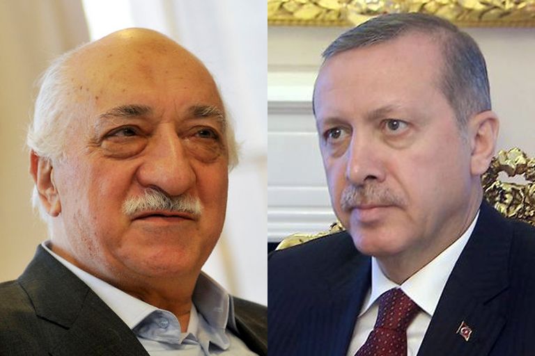 أردوغان مع رئيس الاستخبارات هاكان فيدان