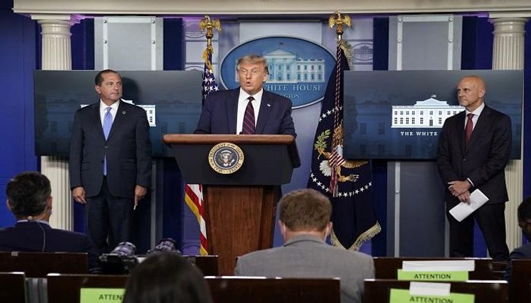  الرئيس ترامب خلال المؤتمر الصحفي حول آخر تطورات كورونا 