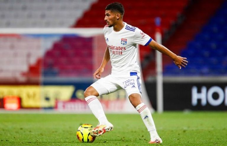 حسام عوار لاعب ليون الفرنسي