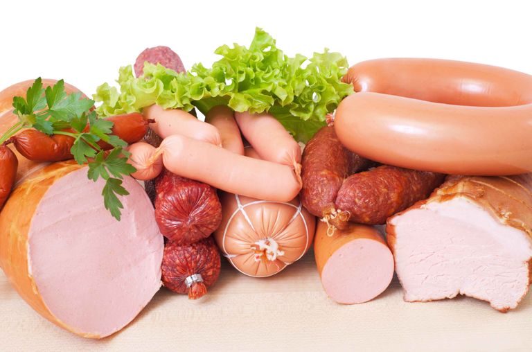 اللحوم المصنعة غنية بالكوليسترول الضار
