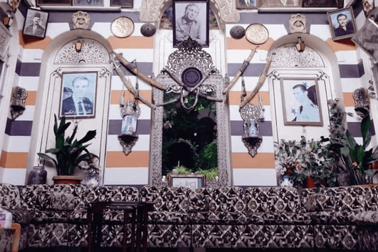 الشاعر نزار قباني