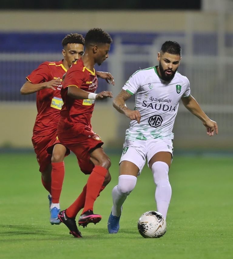 من مواجهة الأهلي وضمك في الدوري السعودي عبد الرزاق حمد الله قاد النصر لمطاردة الهلال