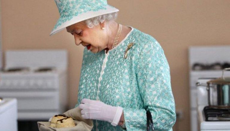 الملكة إليزابيث الثانية لا تحب البيتزا