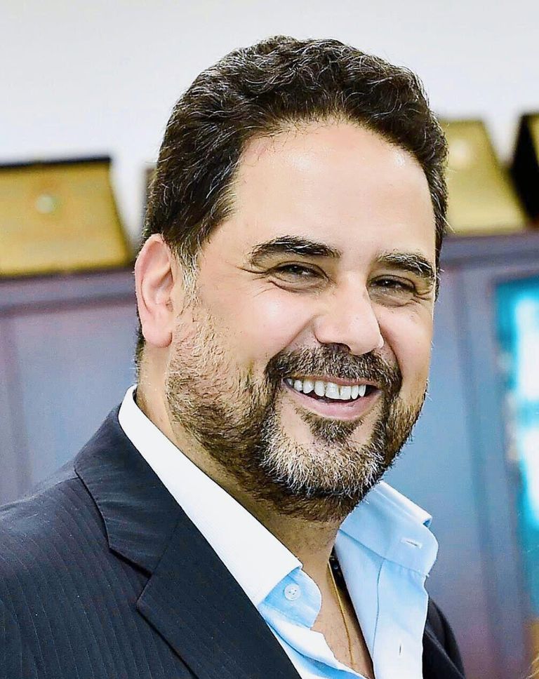 عماد الأشقر  التعليم عن بُعد في لبنان.. تجربة تواجه تحديات صعبة