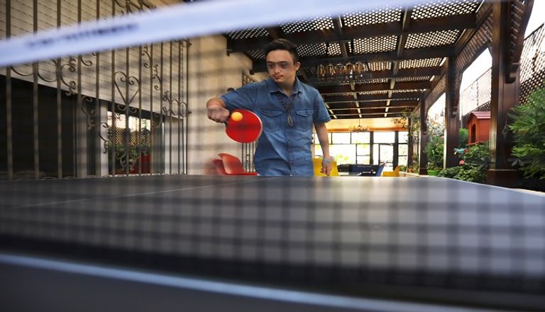 الأردني آدم مازن