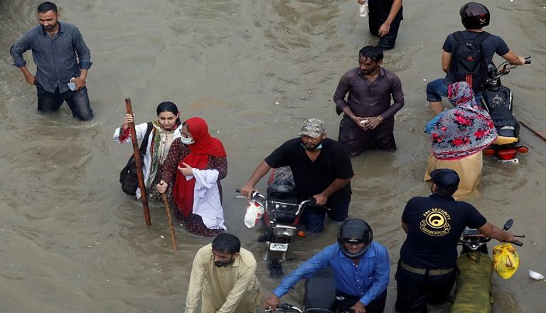 فيضانات عارمة تجتاح كراتشي 