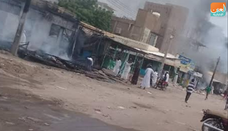 الدخان يتصاعد من سوق كسلا