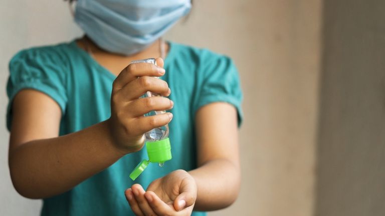 قواعد مهمة لتحصين الأطفال ضد كورونا مع عودتهم للمدارس