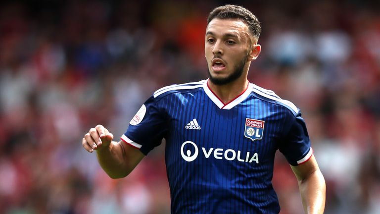 حسام عوار لاعب ليون الفرنسي