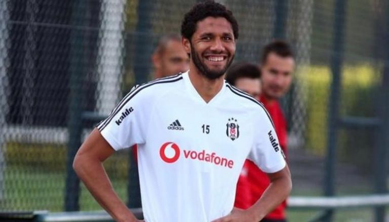 محمد النني لاعب وسط أرسنال