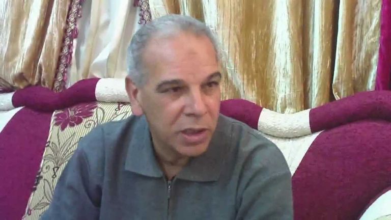 والد اللاعب المصري محمد صلاح اللاعب المصري محمد صلاح