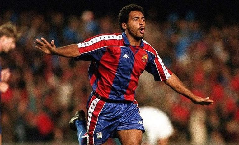 البرازيلي روماريو نجم برشلونة الأسبق ليونيل ميسي قائد برشلونة