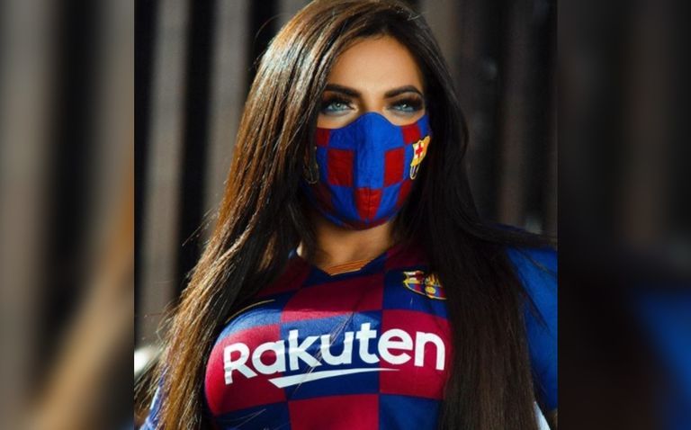 سوزي بقميص البارسا