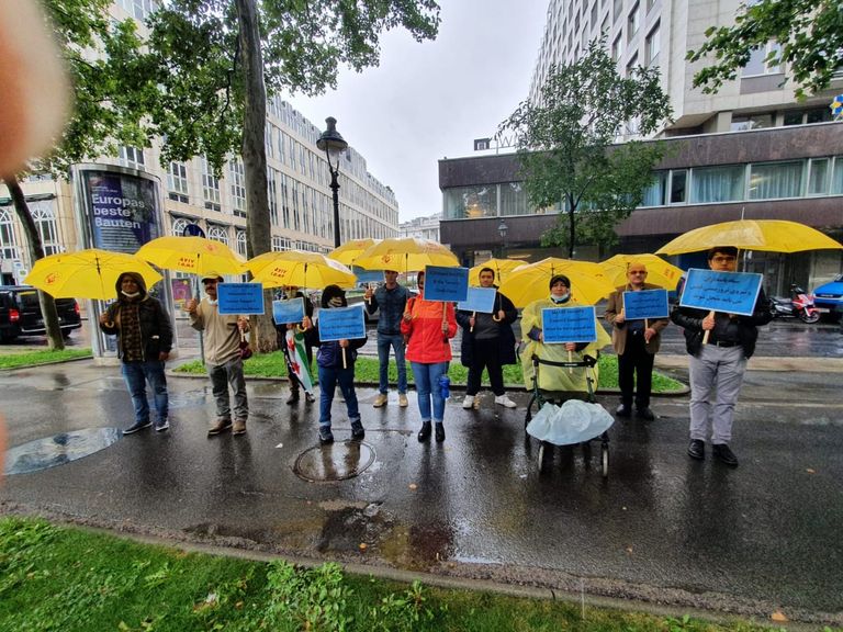 جانب من الوقفة الاحتجاجية في فيينا