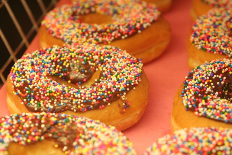 الدونات من الأغذية الصناعية الضارة بالصحة - تعبيرية