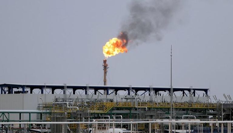 حقل الزبير النفطي قرب البصرة - رويترز