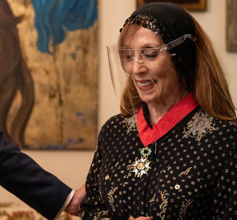 الفنانة اللبنانية ماجدة الرومي وشقيقها