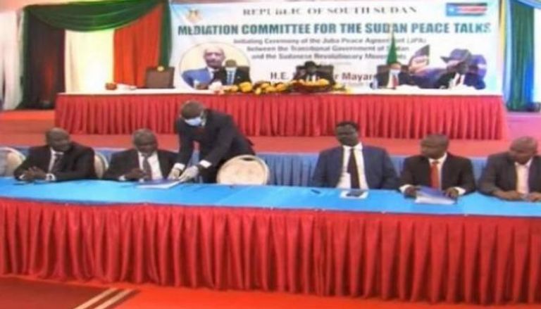 فرقاء السودان يوقعون بالأحرف الأولى على اتفاق السلام