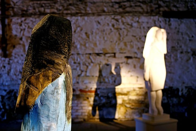 تمثال ميلانيا ترامب المحروق