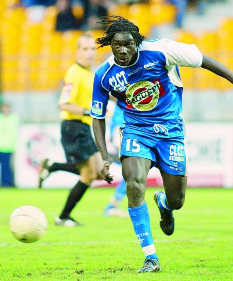 رفيق صايفي بقميص تروا