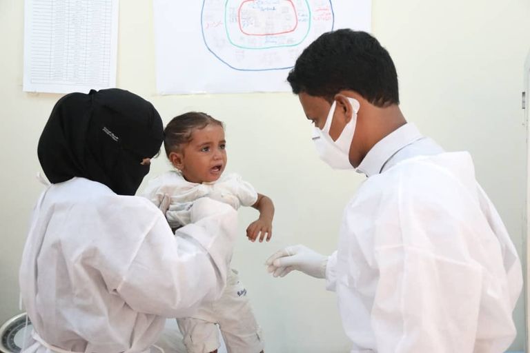 العيادة الطبية المتنقلة التابعة لهيئة الهلال الأحمر الإماراتي