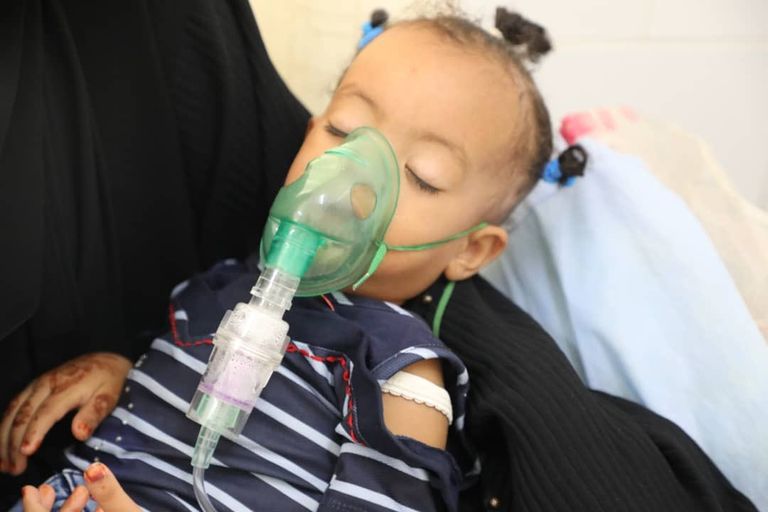 العيادة الطبية المتنقلة التابعة لهيئة الهلال الأحمر الإماراتي