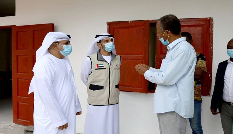 وفد من هيئة الهلال الأحمر الإماراتي يزور جزر القمر