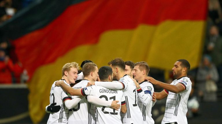 منتخب ألمانيا تعادل مع إسبانيا في الجولة الأولى لبطولة دوي أمم أوروبا إسبانيا وألمانيا تظهران مجددا في دوري أمم أوروبا في مباريات الأحد