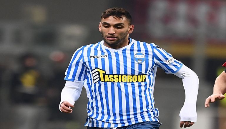 النجم الجزائري محمد فارس لاعب فريق سبال الإيطالي