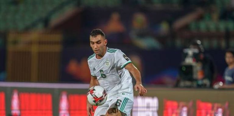 محمد فارس بقميص منتخب الجزائر