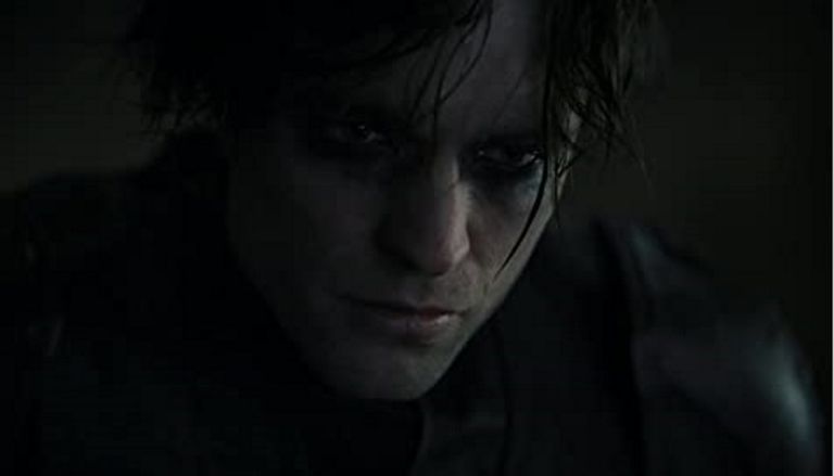 مشهد من فيلم The Batman 2021 الجديد البطل الخارق